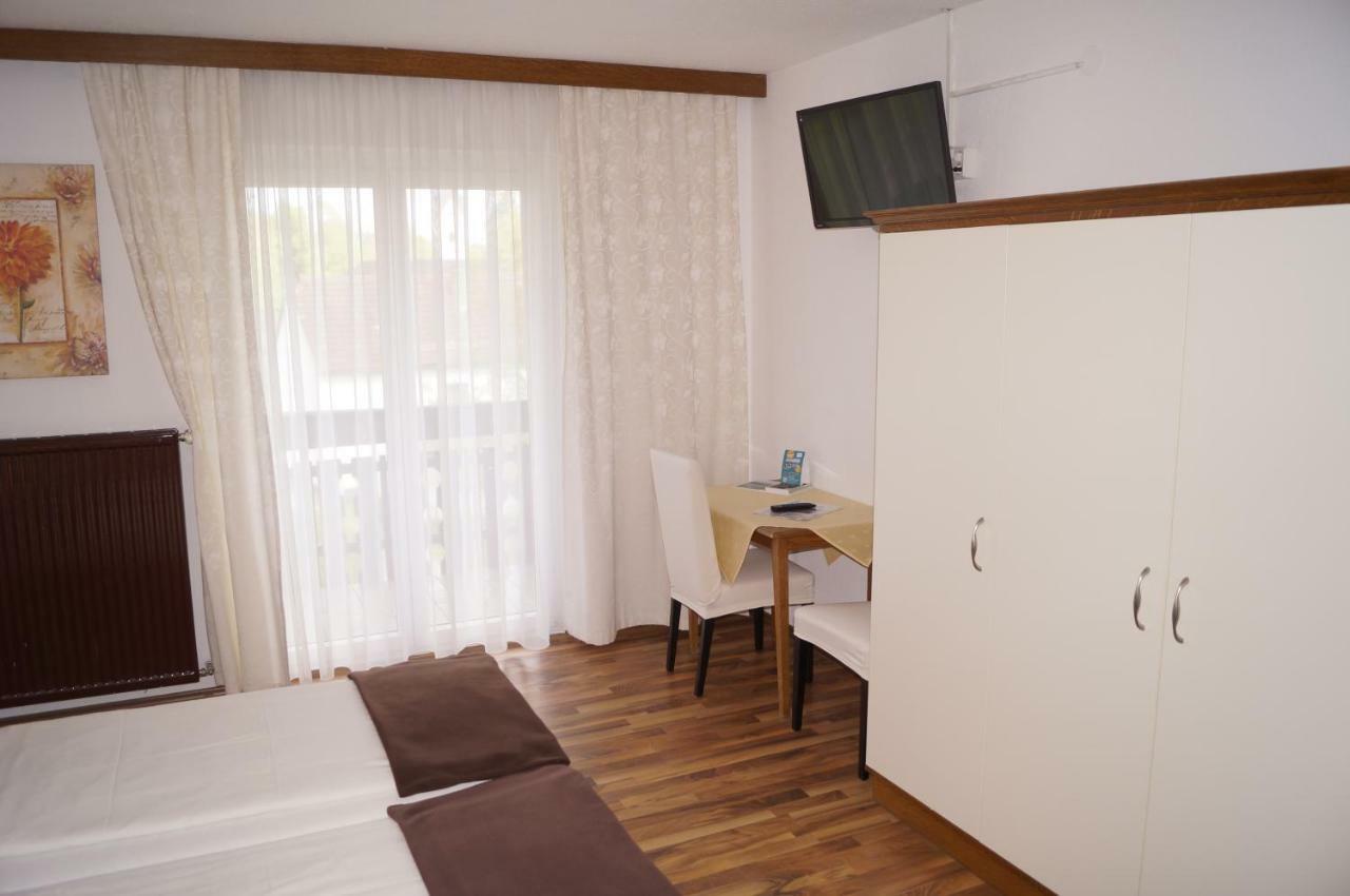 Pension Dobernig - Contactless Check In/Stay Klagenfurt am Woerthersee Exteriér fotografie